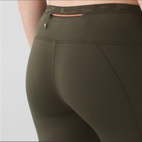 Lululemon Run for days Crop Deep Camo 4 - Picture 3 of 10